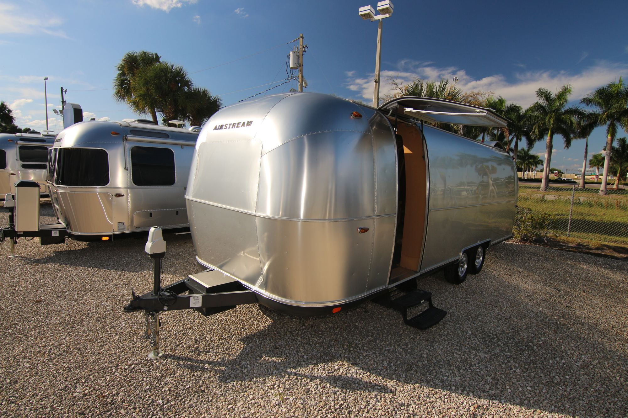 Airstream Globetrotter Fb Travel Trailer New For Sale Fort Myers Fl