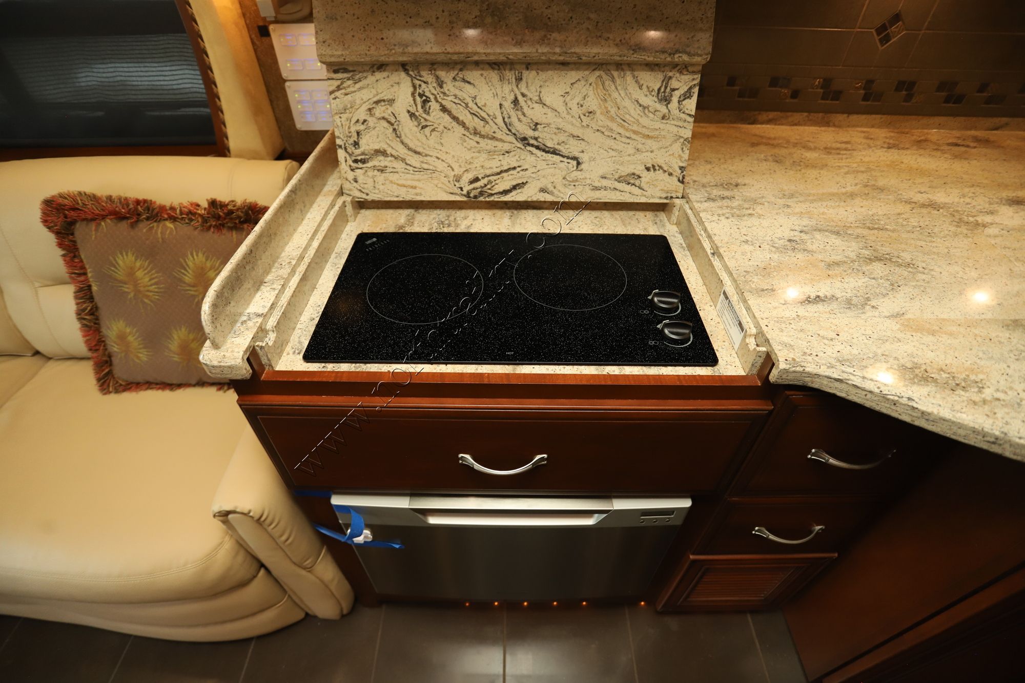 Used 2013 Newmar Mountain Aire 4344 Class A  For Sale