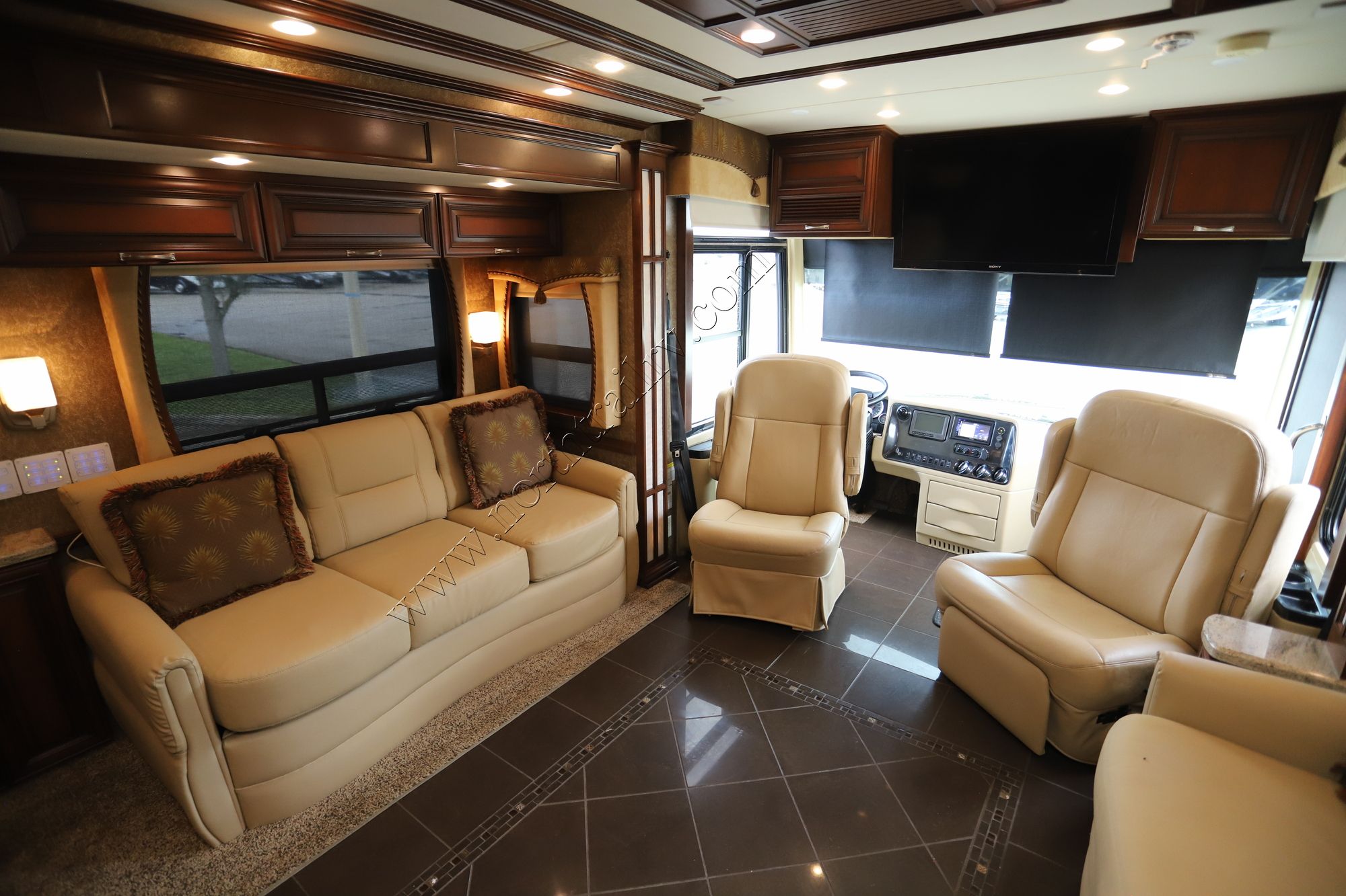 Used 2013 Newmar Mountain Aire 4344 Class A  For Sale