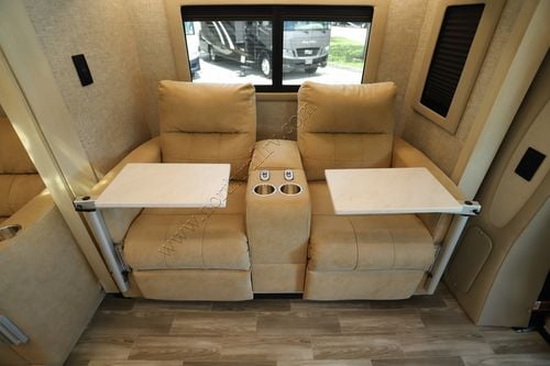2025 Tiffin Motor Homes Wayfarer 25XRW
