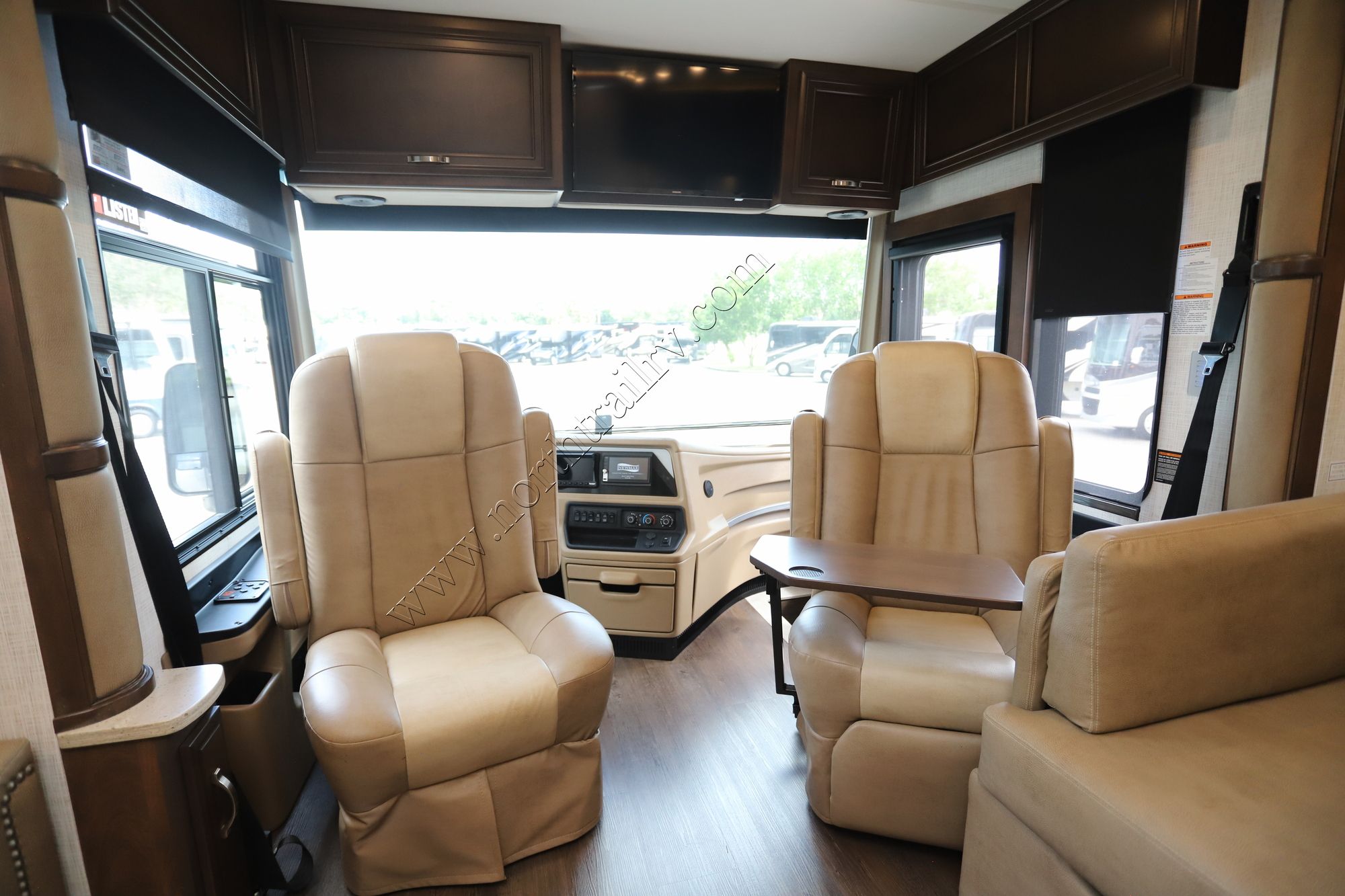 Used 2024 Newmar Kountry Star 4070 Class A  For Sale