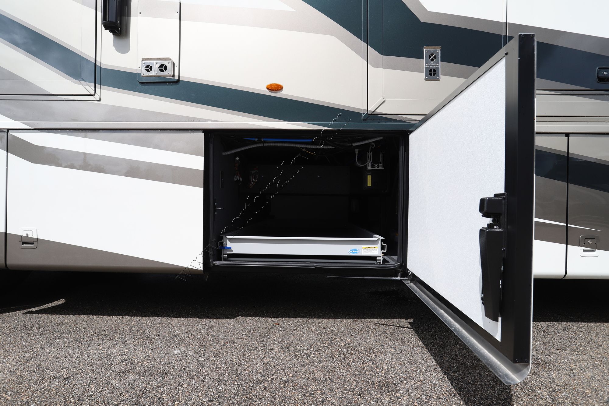 Used 2024 Newmar Kountry Star 4070 Class A  For Sale