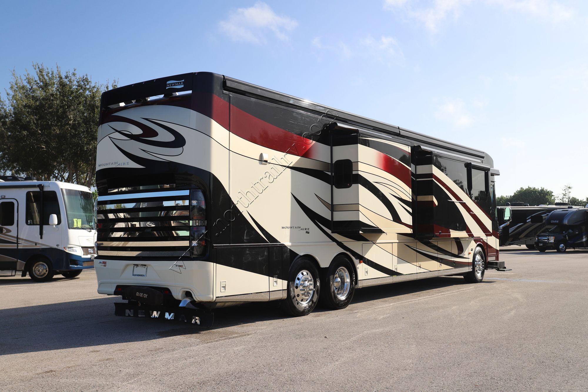 Used 2017 Newmar Mountain Aire 4553 Class A  For Sale