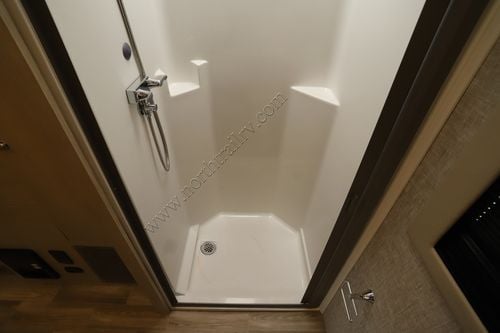 2025 Tiffin Motor Homes Wayfarer 25XRW