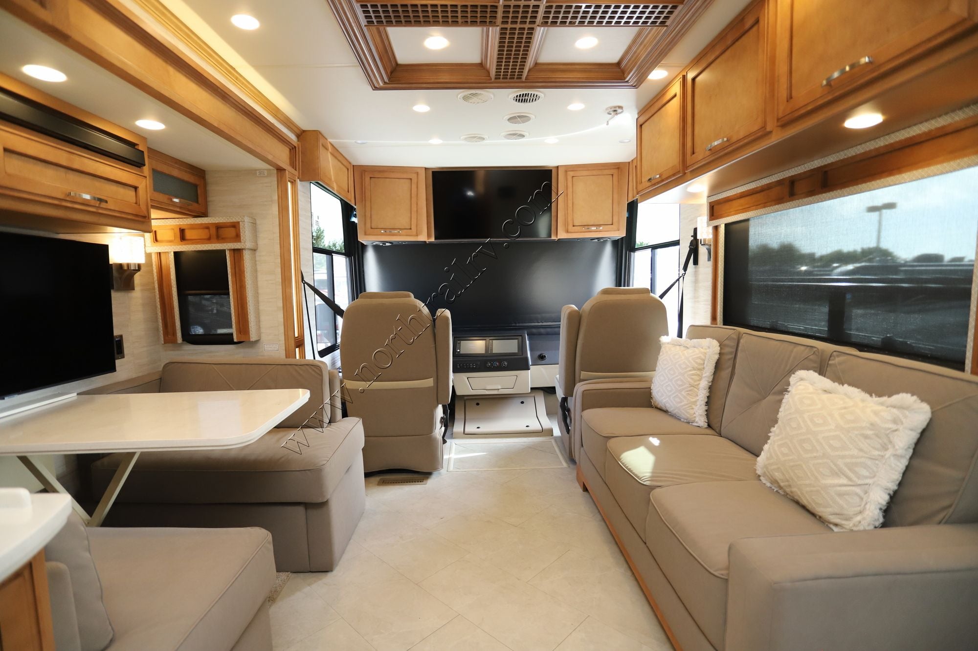 Used 2024 Newmar Canyon Star 3947 Class A  For Sale