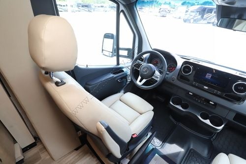 2025 Tiffin Motor Homes Wayfarer 25XRW