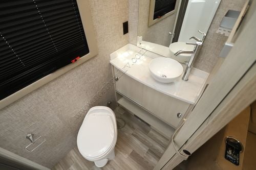 2025 Tiffin Motor Homes Wayfarer 25XRW