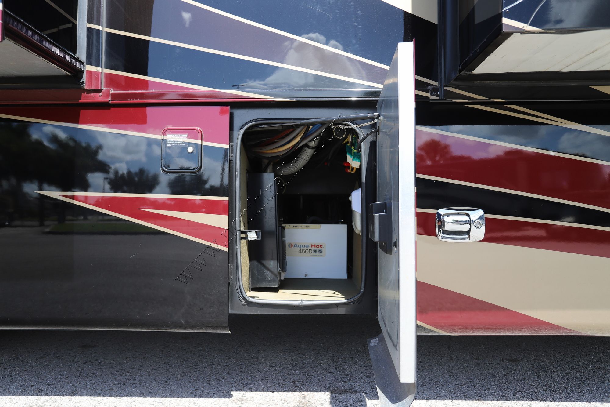 Used 2014 Tiffin Motor Homes Allegro Bus 40QBP Class A  For Sale