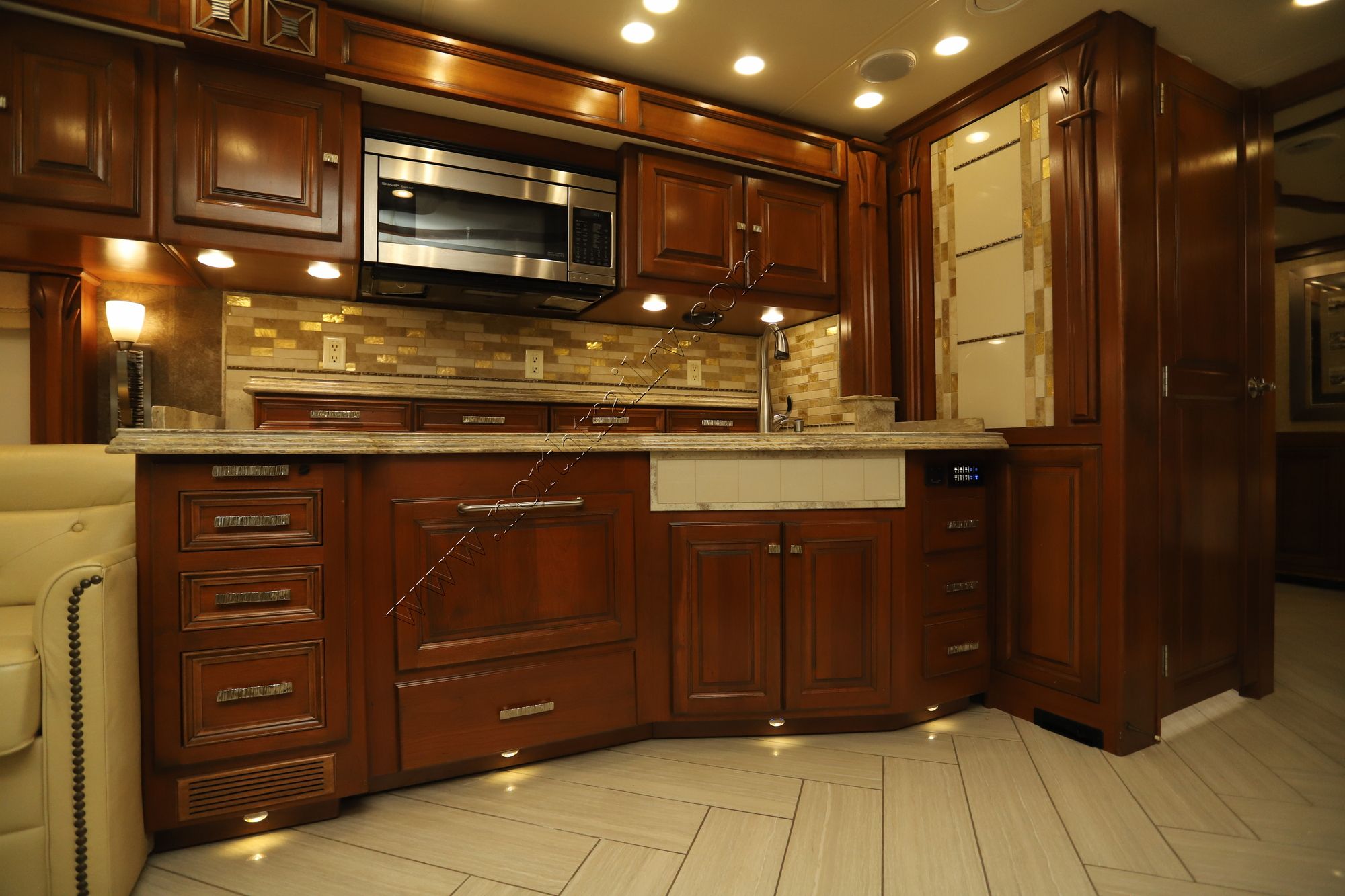 Used 2014 Tiffin Motor Homes Allegro Bus 40QBP Class A  For Sale