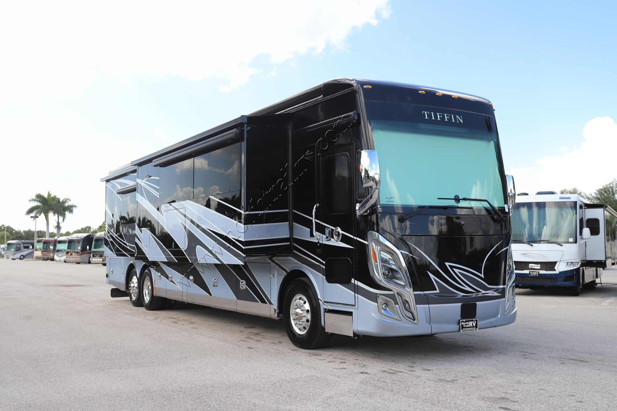 New 2026 Tiffin Motor Homes Zephyr 45PZ Class A  For Sale