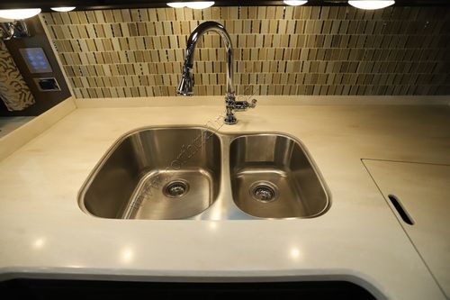 2017 Newmar Mountain Aire 4553