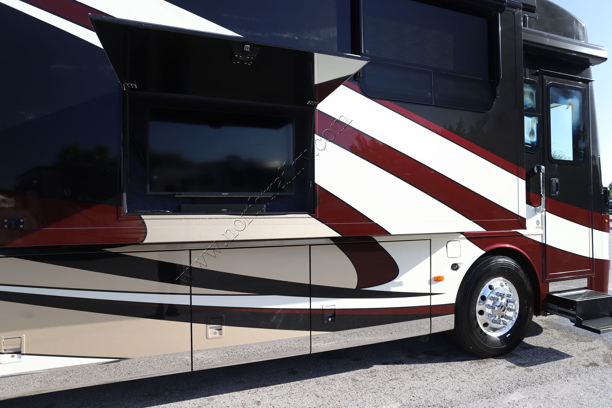 Used 2017 Newmar Mountain Aire 4553 Class A  For Sale