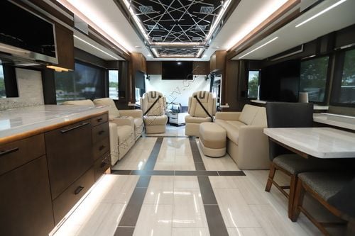 2026 Tiffin Motor Homes Zephyr 45PZ