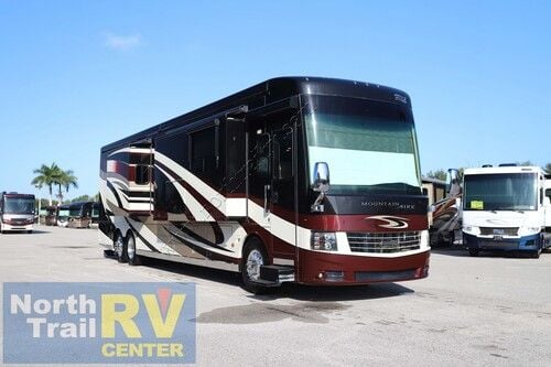 2017 Newmar Mountain Aire 4553