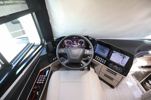 2026 Tiffin Motor Homes Zephyr 45PZ
