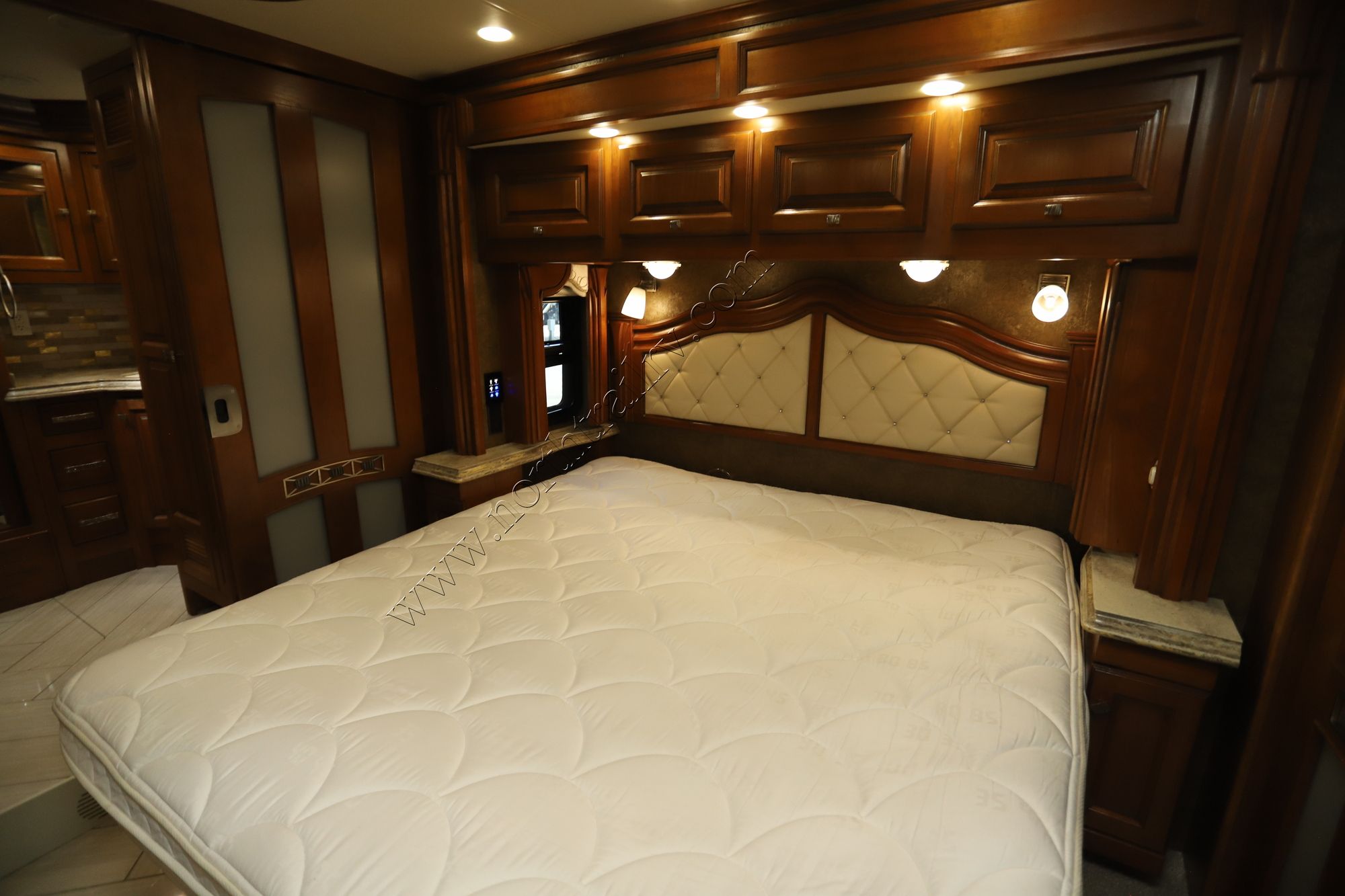 Used 2014 Tiffin Motor Homes Allegro Bus 40QBP Class A  For Sale