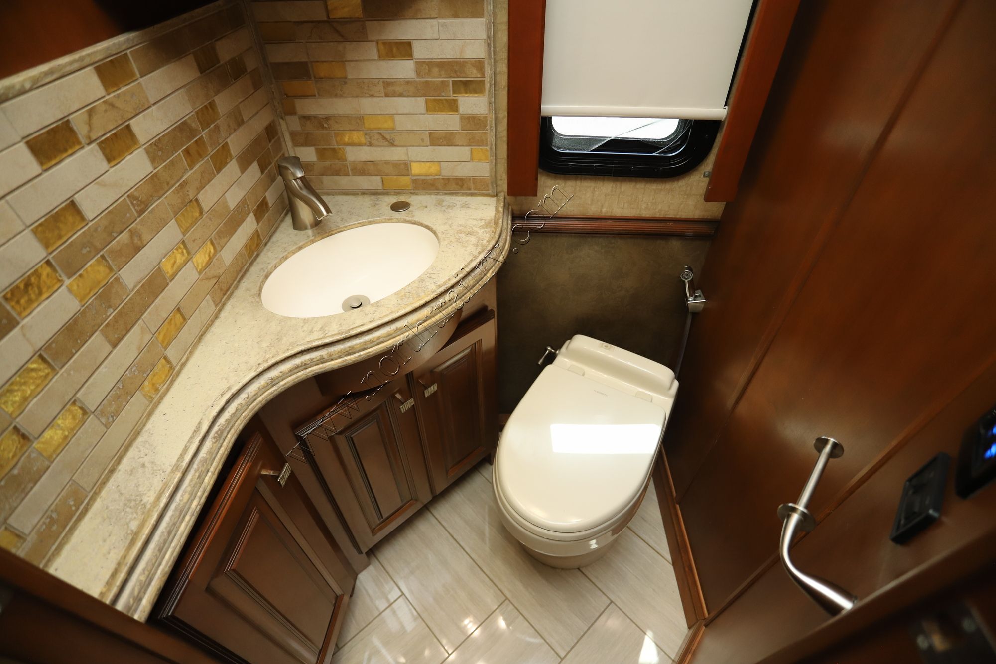 Used 2014 Tiffin Motor Homes Allegro Bus 40QBP Class A  For Sale