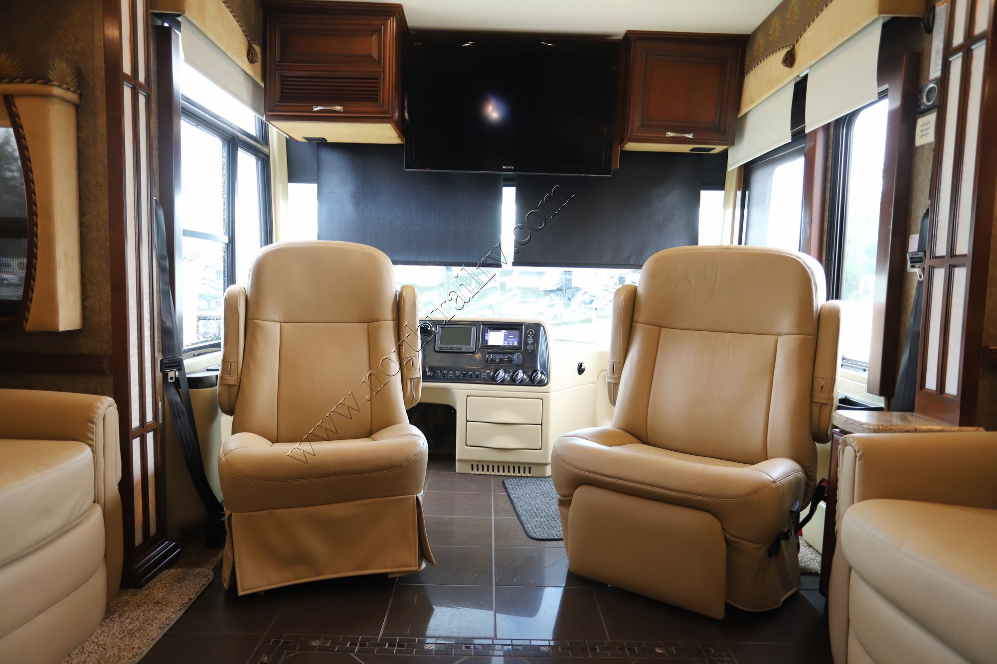 Used 2013 Newmar Mountain Aire 4344 Class A  For Sale