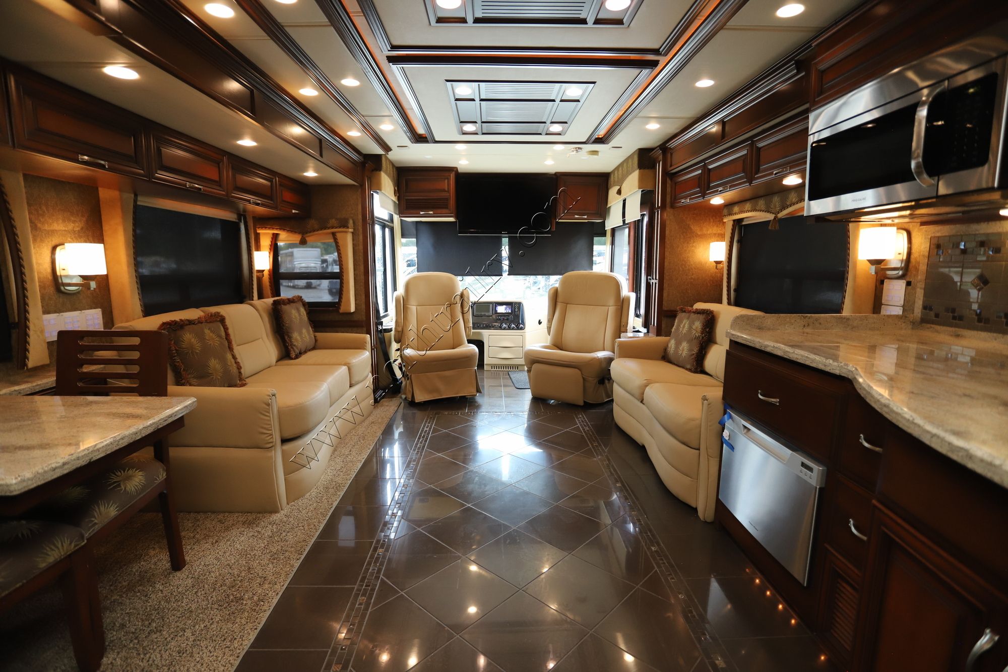 Used 2013 Newmar Mountain Aire 4344 Class A  For Sale