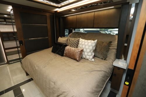 2026 Tiffin Motor Homes Zephyr 45PZ