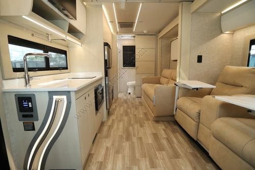 2025 Tiffin Motor Homes Wayfarer 25XRW