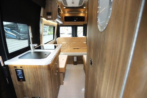 2026 Airstream Interstate 19 AP