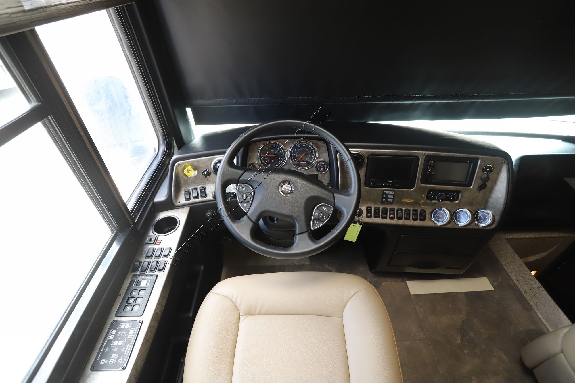 Used 2014 Newmar Mountain Aire 4369 Class A  For Sale