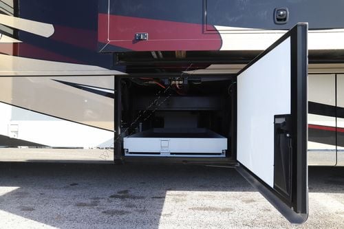 2017 Newmar Mountain Aire 4553