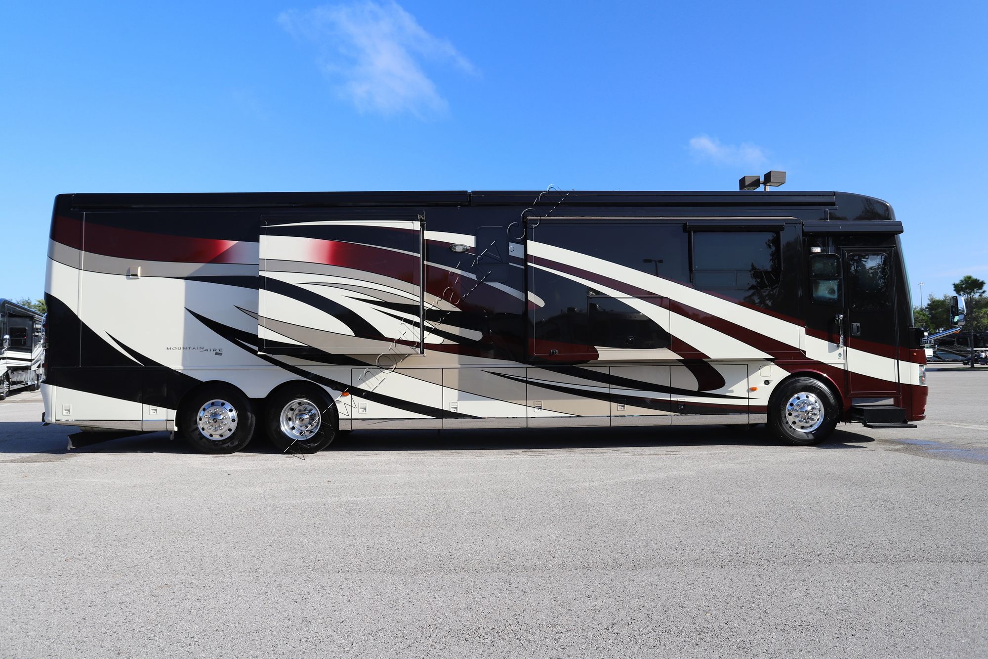 Used 2017 Newmar Mountain Aire 4553 Class A  For Sale