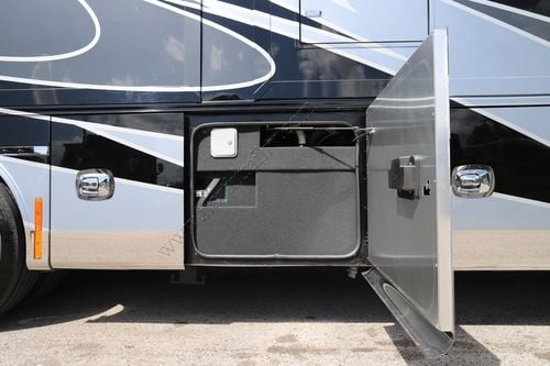 2026 Tiffin Motor Homes Zephyr 45PZ