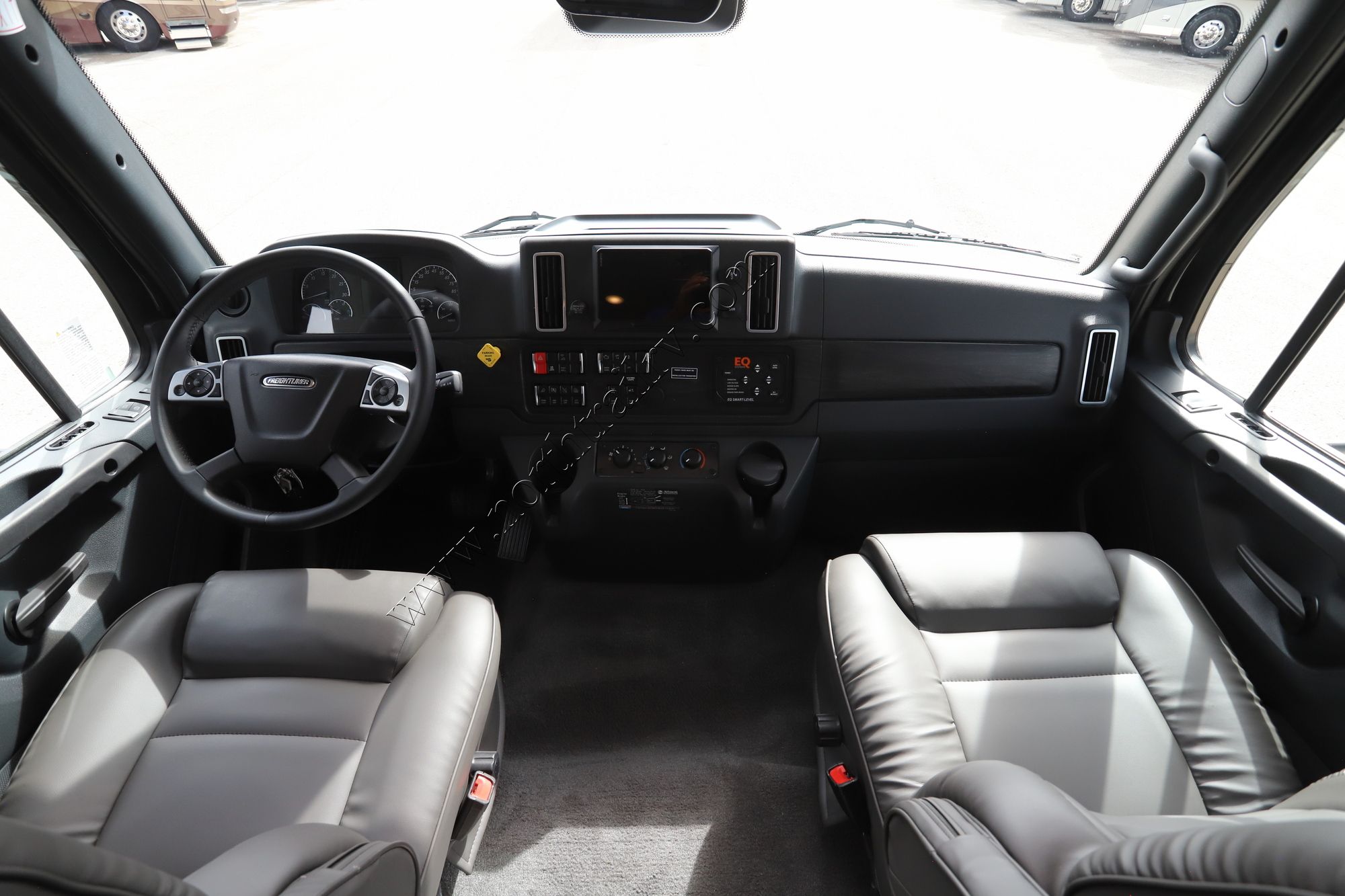 New 2026 Renegade Rv Verona 40VBH Super C  For Sale
