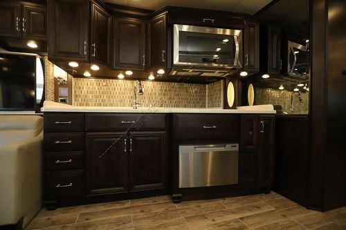 2017 Newmar Mountain Aire 4553