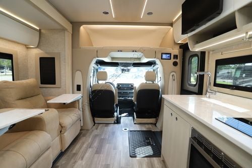 2025 Tiffin Motor Homes Wayfarer 25XRW