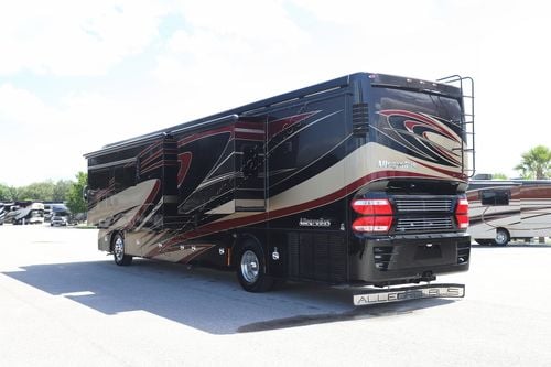 2014 Tiffin Motor Homes Allegro Bus 40QBP