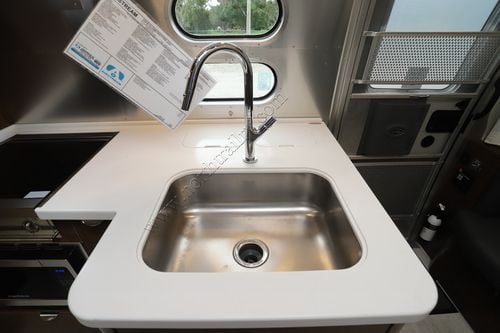 2021 Airstream Globetrotter 25FB