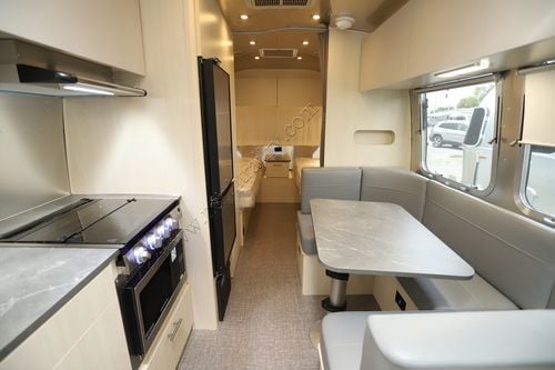 2026 Airstream Flying Cloud 23FB Travel Trailer