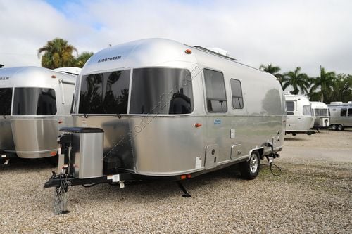 2026 Airstream Bambi 22FB Travel Trailer