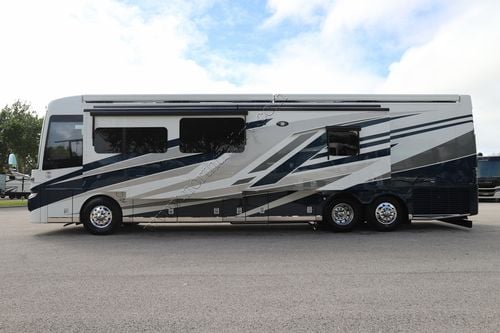 2026 Newmar Mountain Aire 4118 Class A