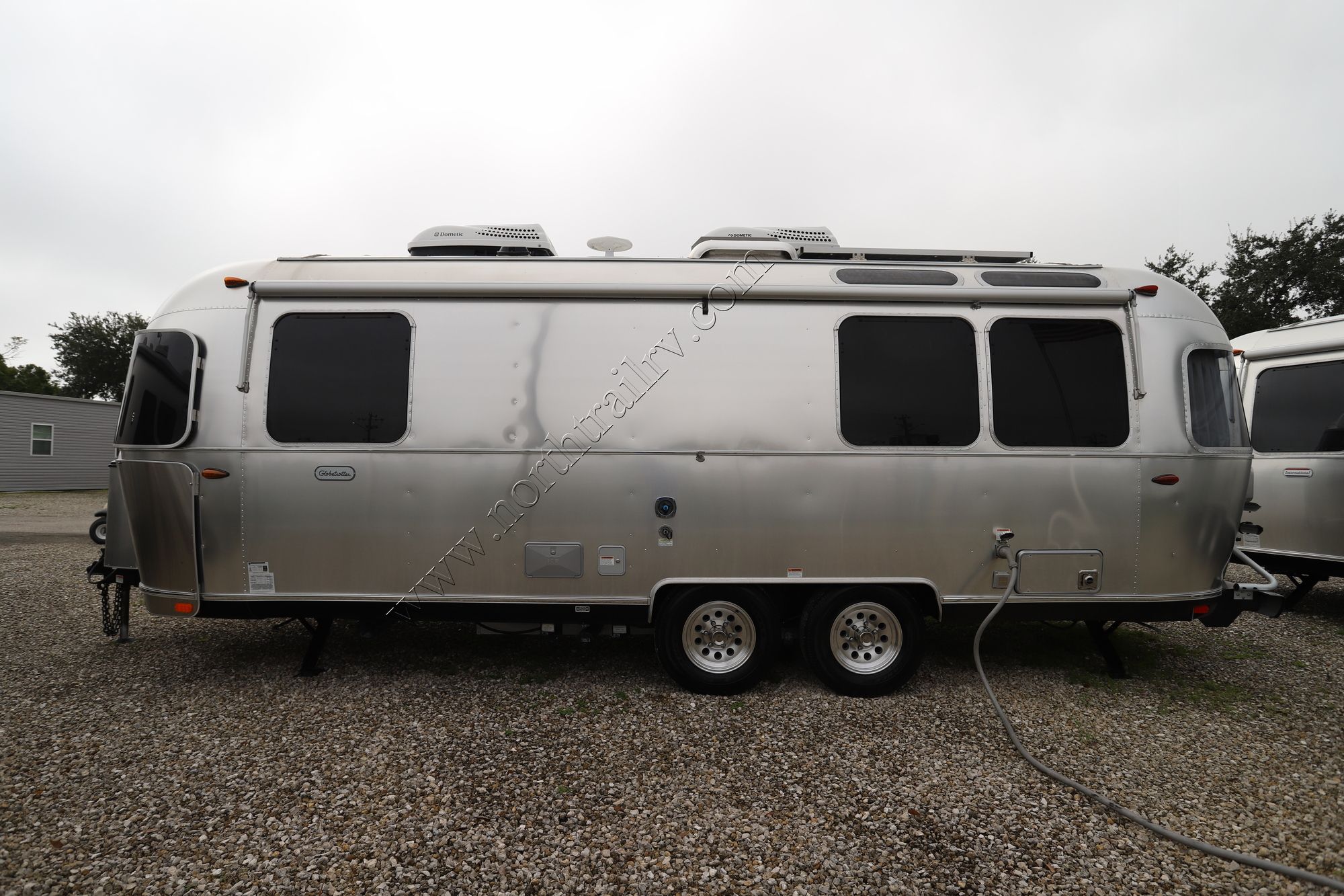 Used 2021 Airstream Globetrotter 25FB Travel Trailer  For Sale