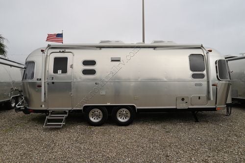2021 Airstream Globetrotter 25FB