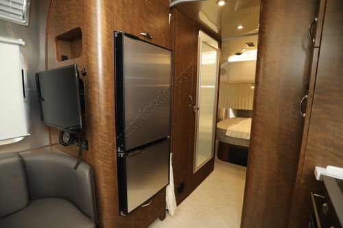2021 Airstream Globetrotter 25FB