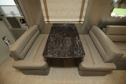 2025 Airstream Classic 33FB