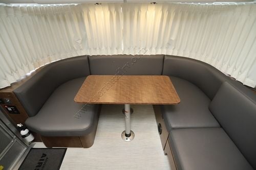 2021 Airstream Globetrotter 25FB