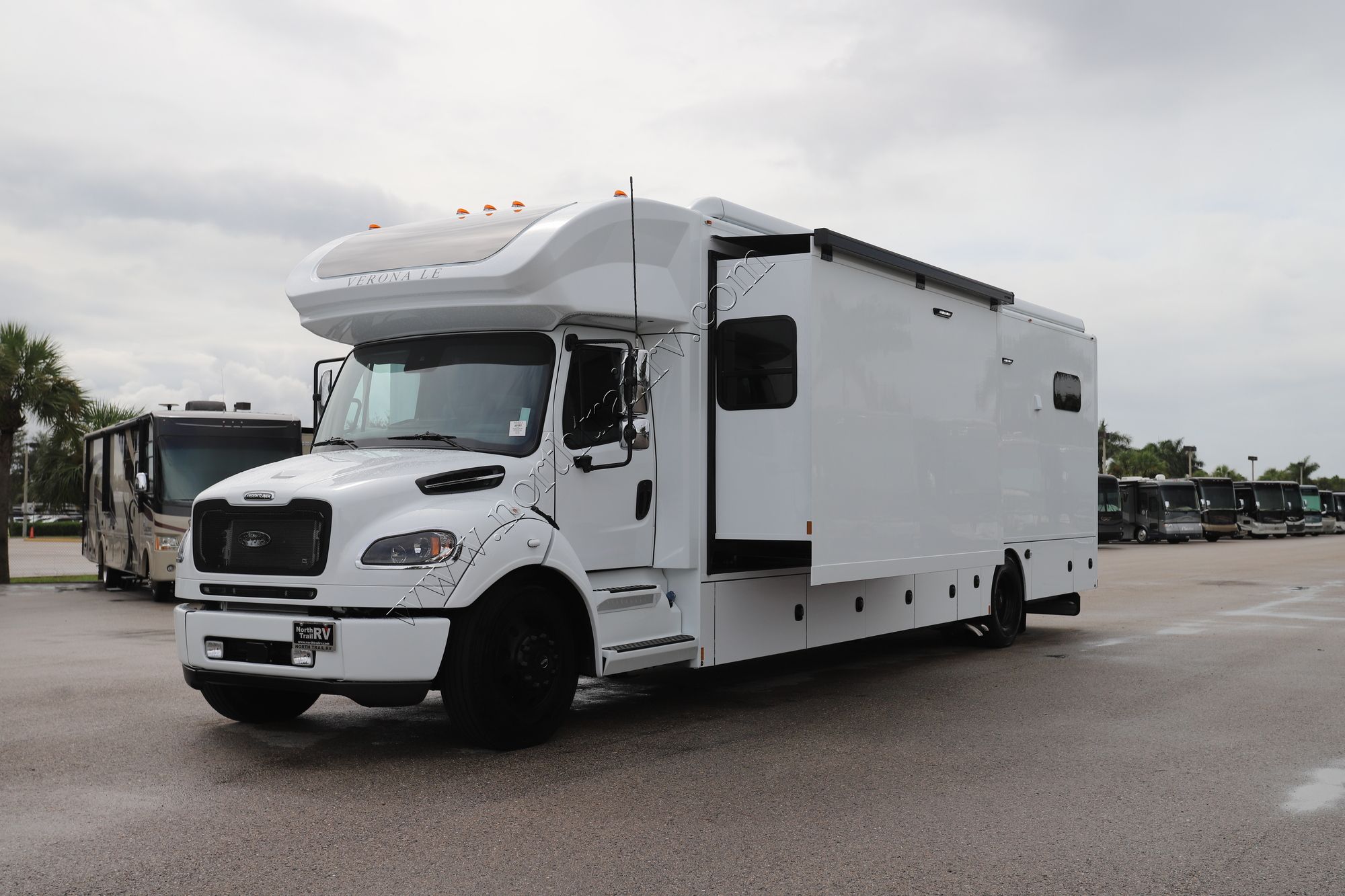 New 2026 Renegade Rv Verona Le 40LBH Super C  For Sale