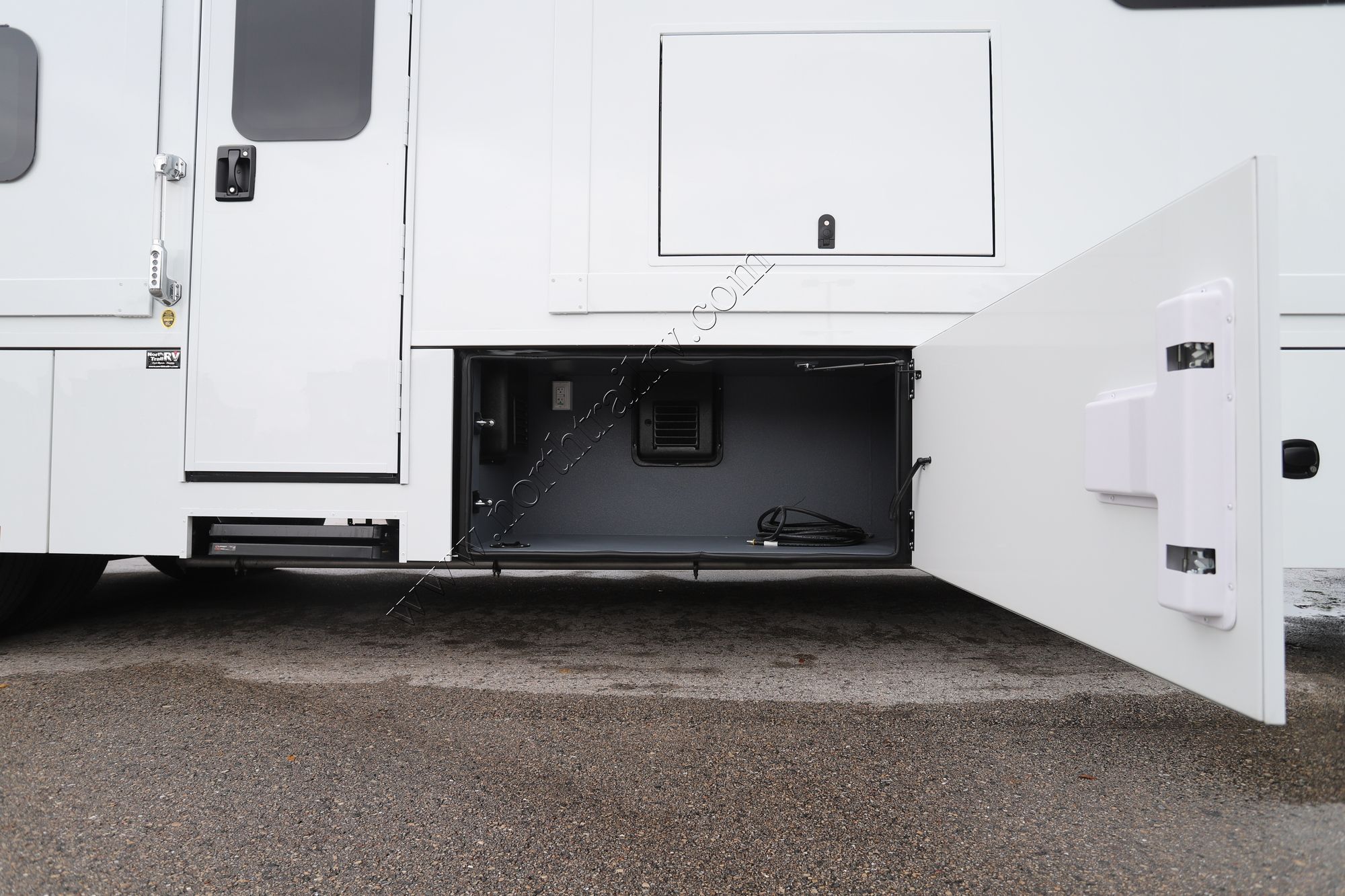 New 2026 Renegade Rv Verona Le 40LBH Super C  For Sale