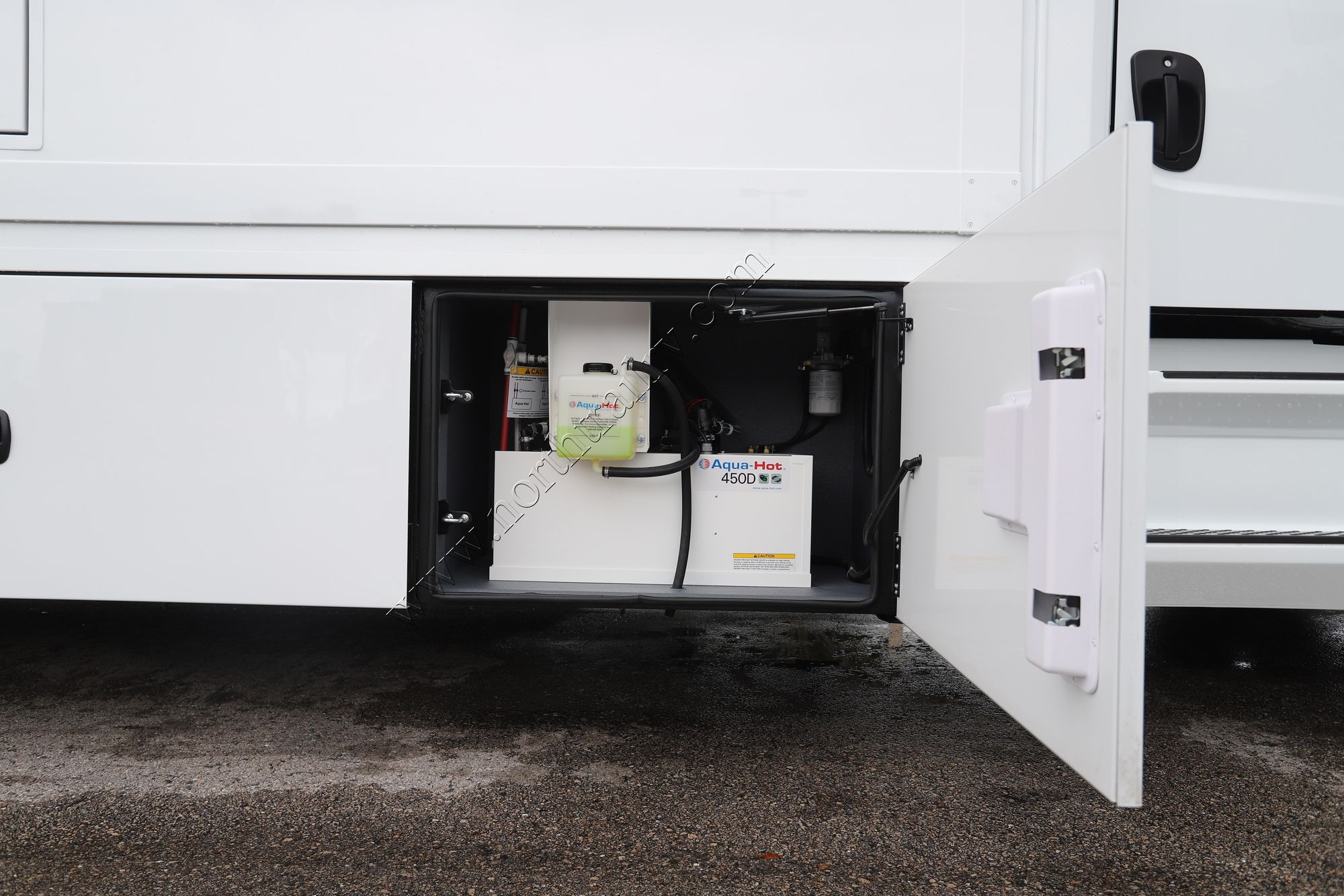 New 2026 Renegade Rv Verona Le 40LBH Super C  For Sale