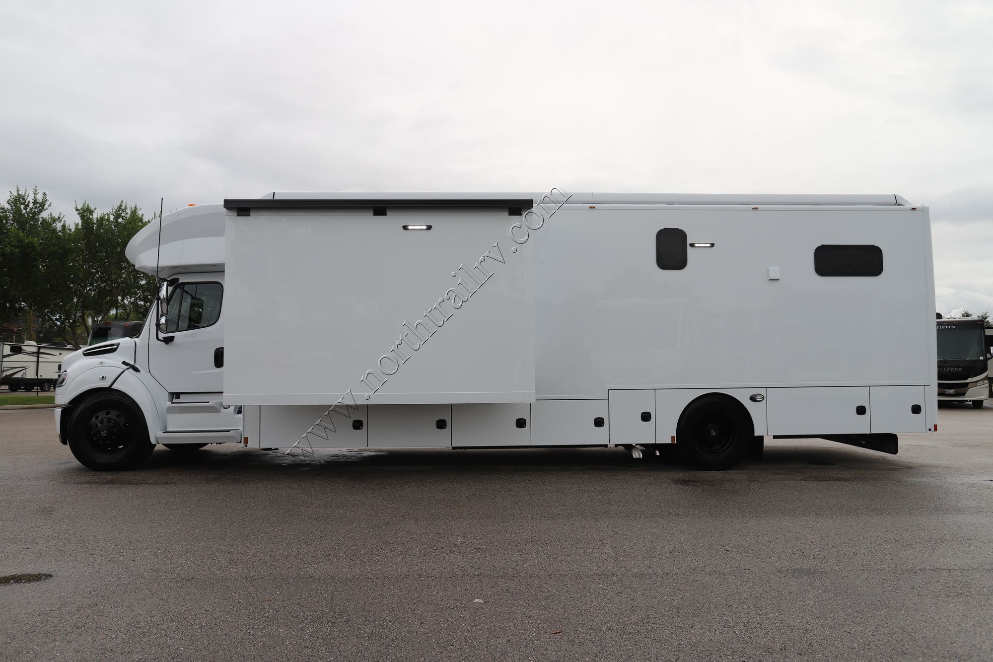 New 2026 Renegade Rv Verona Le 40LBH Super C  For Sale