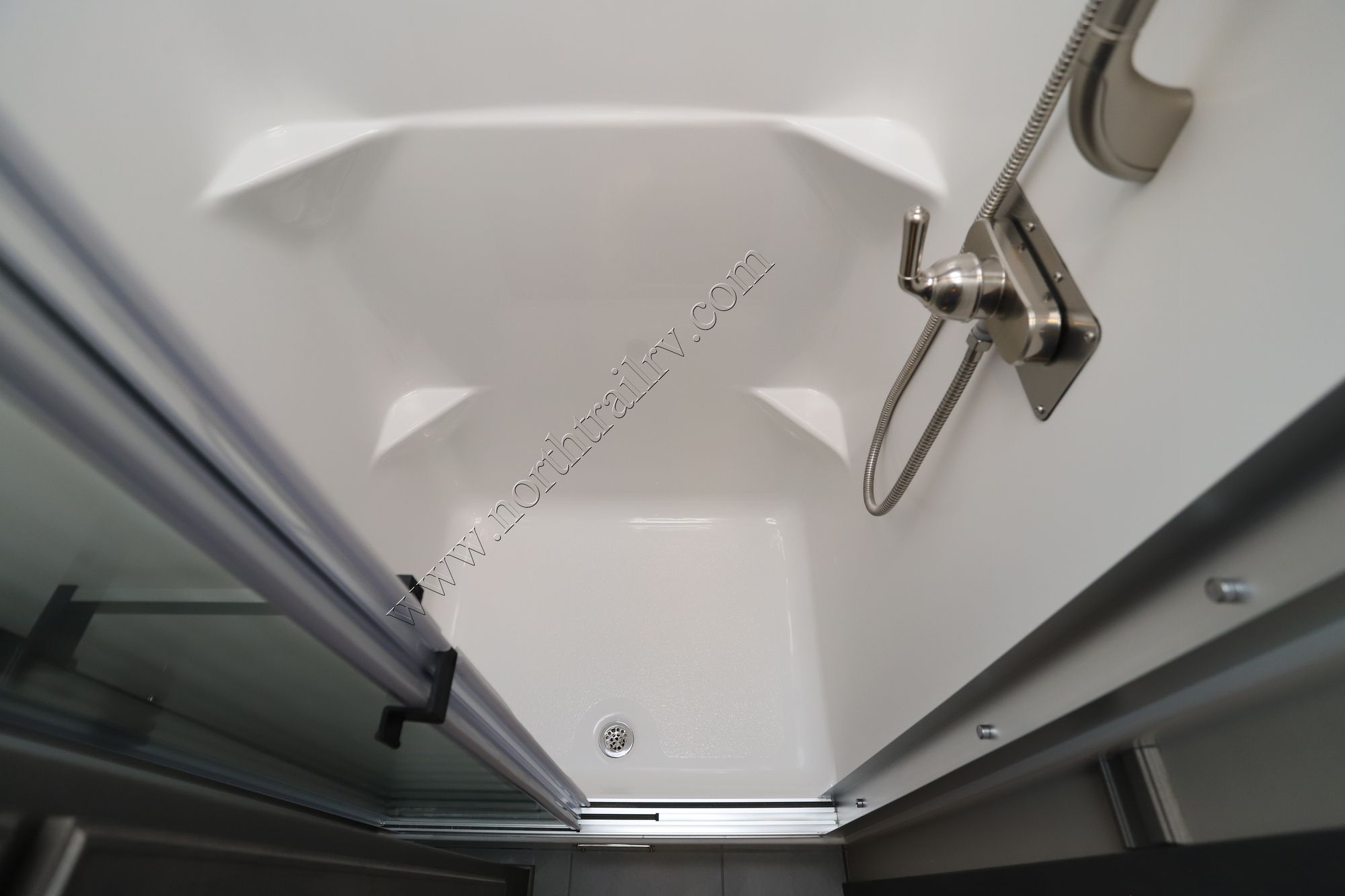 New 2026 Renegade Rv Verona Le 40LBH Super C  For Sale