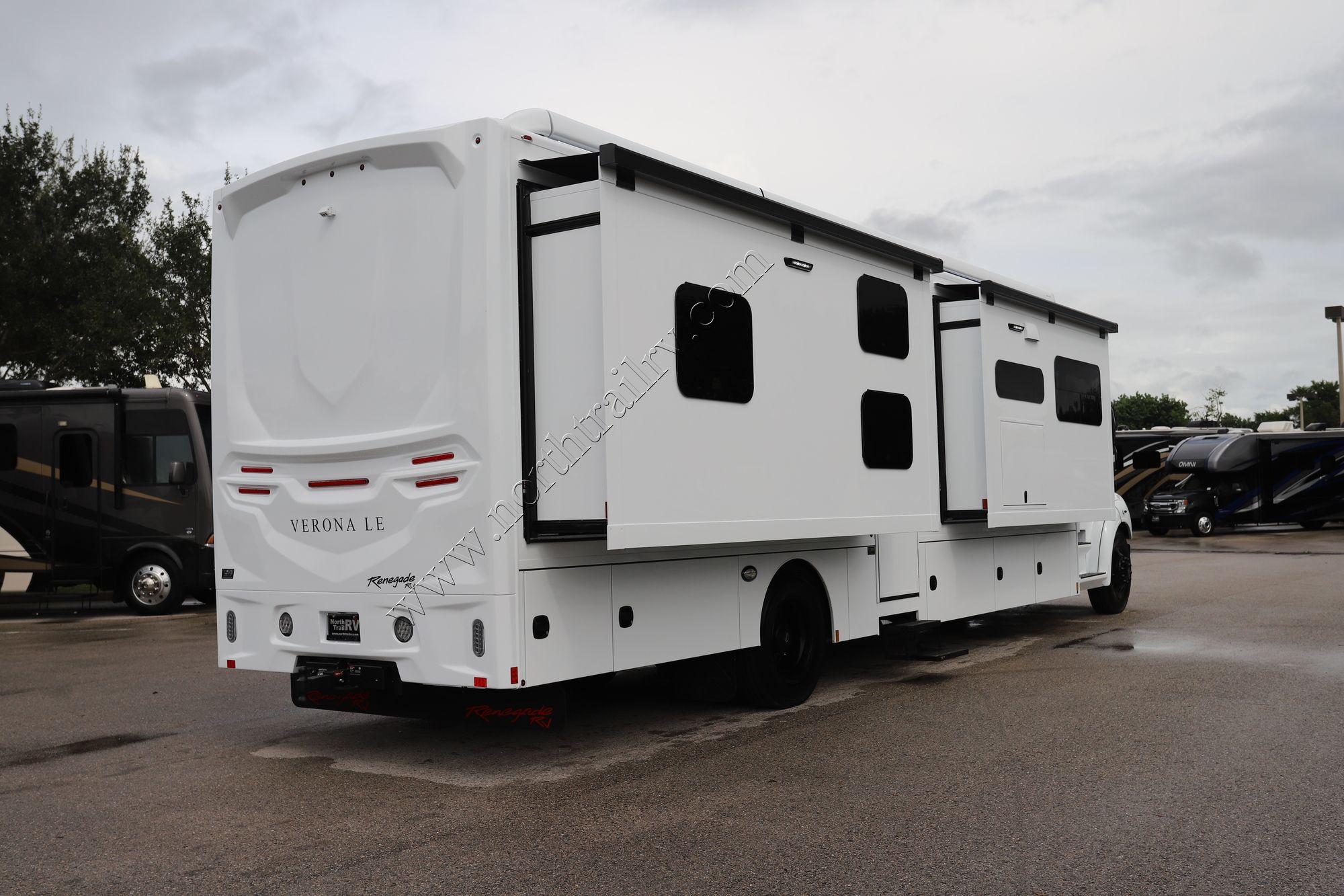 New 2026 Renegade Rv Verona Le 40LBH Super C  For Sale