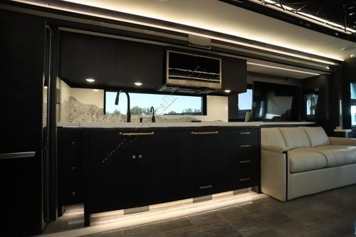 2024 Tiffin Motor Homes Zephyr 45Z